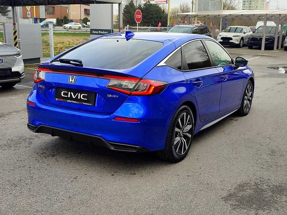 Honda CIVIC 2.0 e: HEV Elegance e-CVT