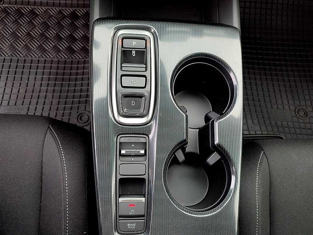Honda CIVIC 2.0 e: HEV Elegance e-CVT