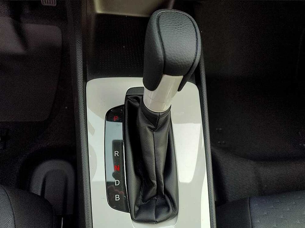 Honda JAZZ 1.5 e: HEV Elegance