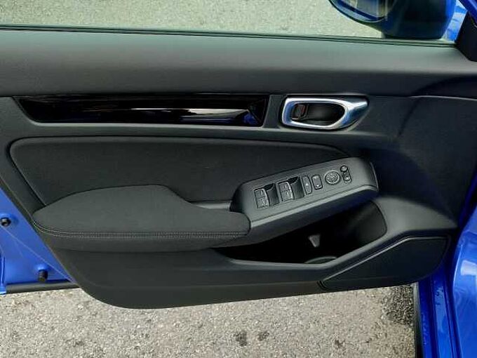 Honda  CIVIC 2.0 e:HEV Elegance e-CVT